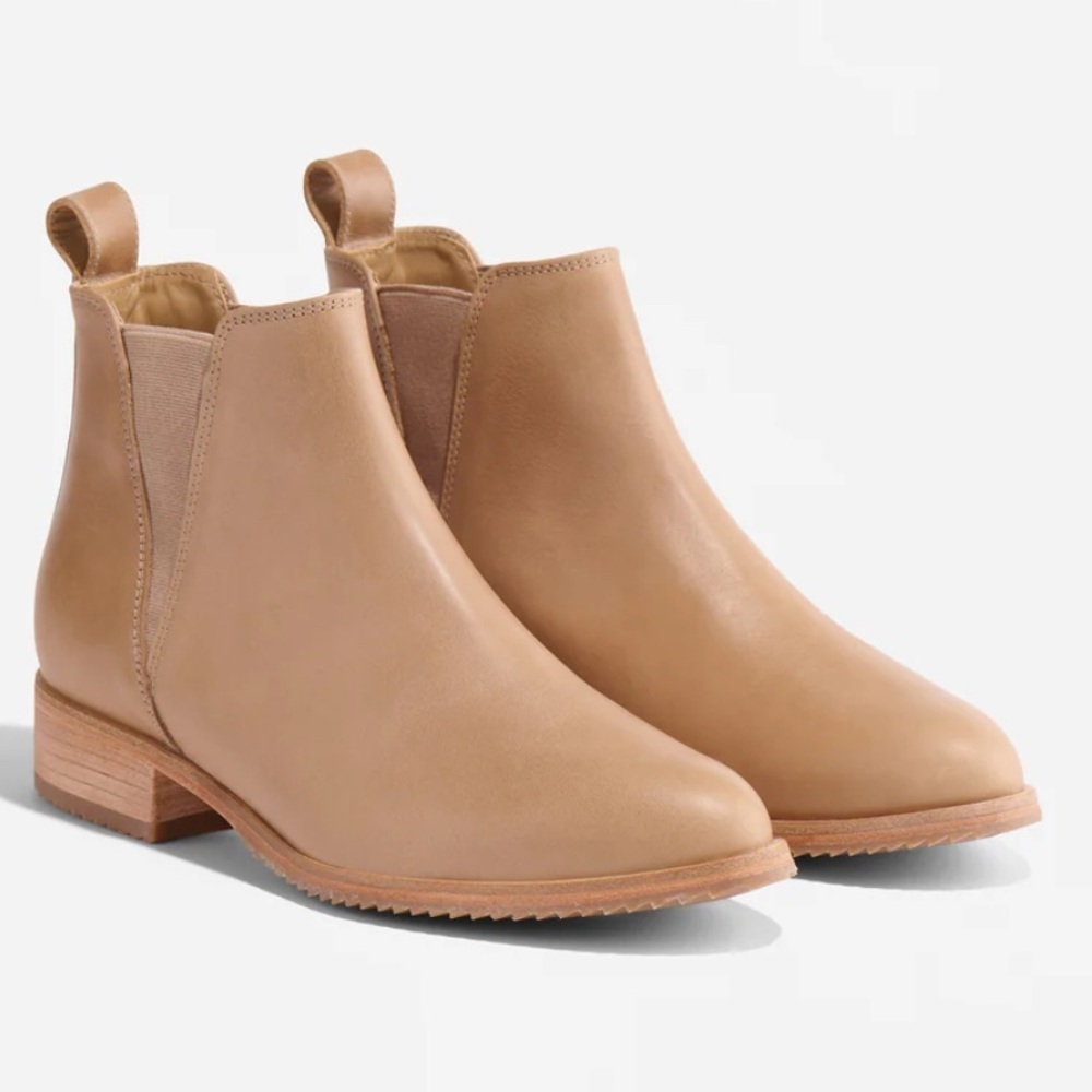 New Nisolo Eva Everyday Chelsea Boot in Almond Size 6